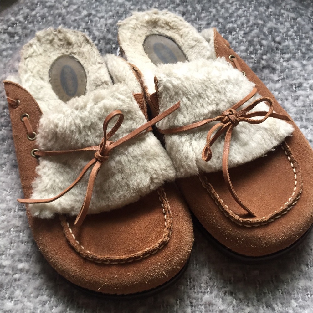 Dr. Scholl’s moccasin clogs
